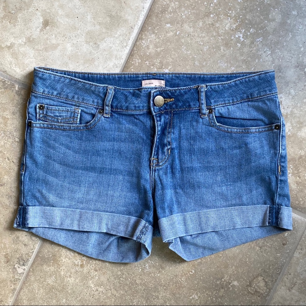 Gap Blue Jean Shorts Stretchy Size 28